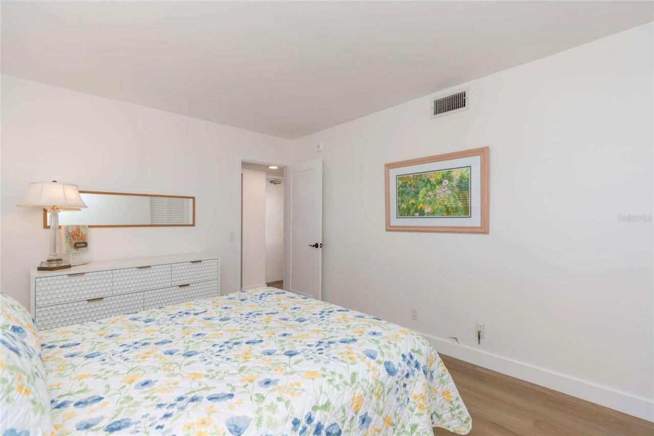 5633 Puerta Del Sol Boulevard S, Unit 204, Saint Petersburg, FL 33715 Photo