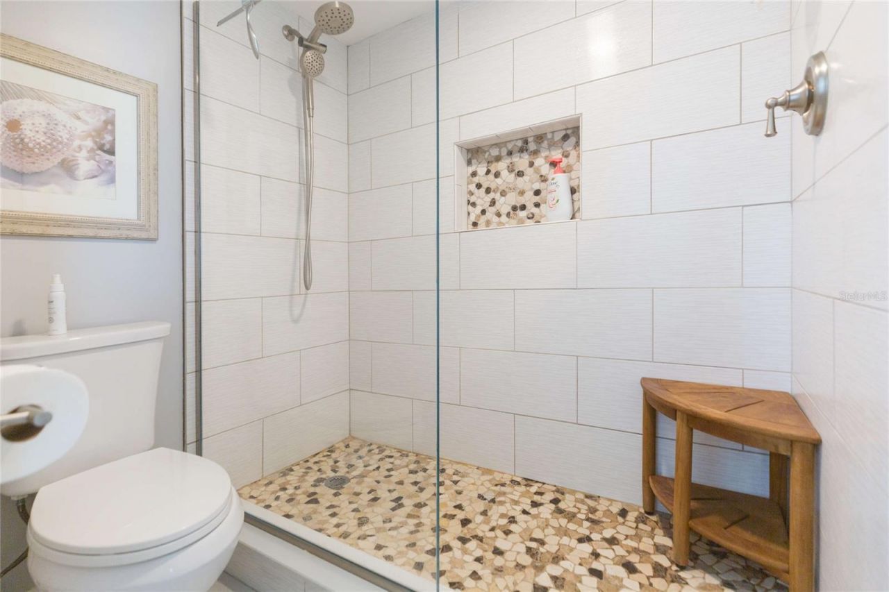 5633 Puerta Del Sol Boulevard S, Unit 204, Saint Petersburg, FL 33715 Photo