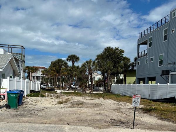 104 1ST STREET N, BRADENTON BEACH, FL 34217