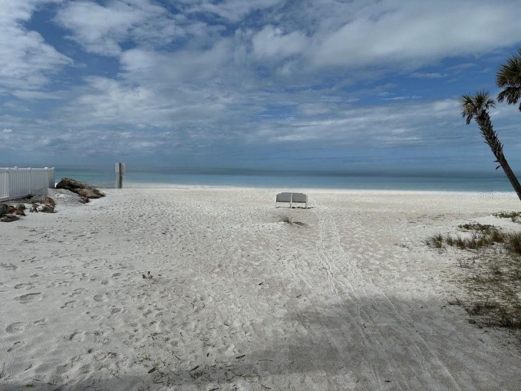 104 1st Street N, Bradenton Beach, FL 34217 Photo