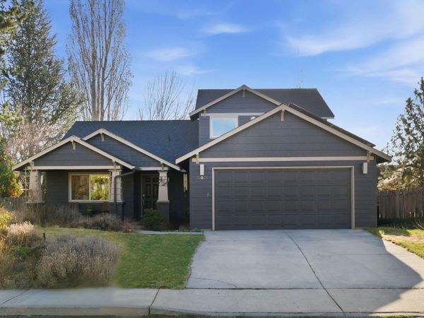 20029 Rock Bluff Circle, Bend, OR 97702