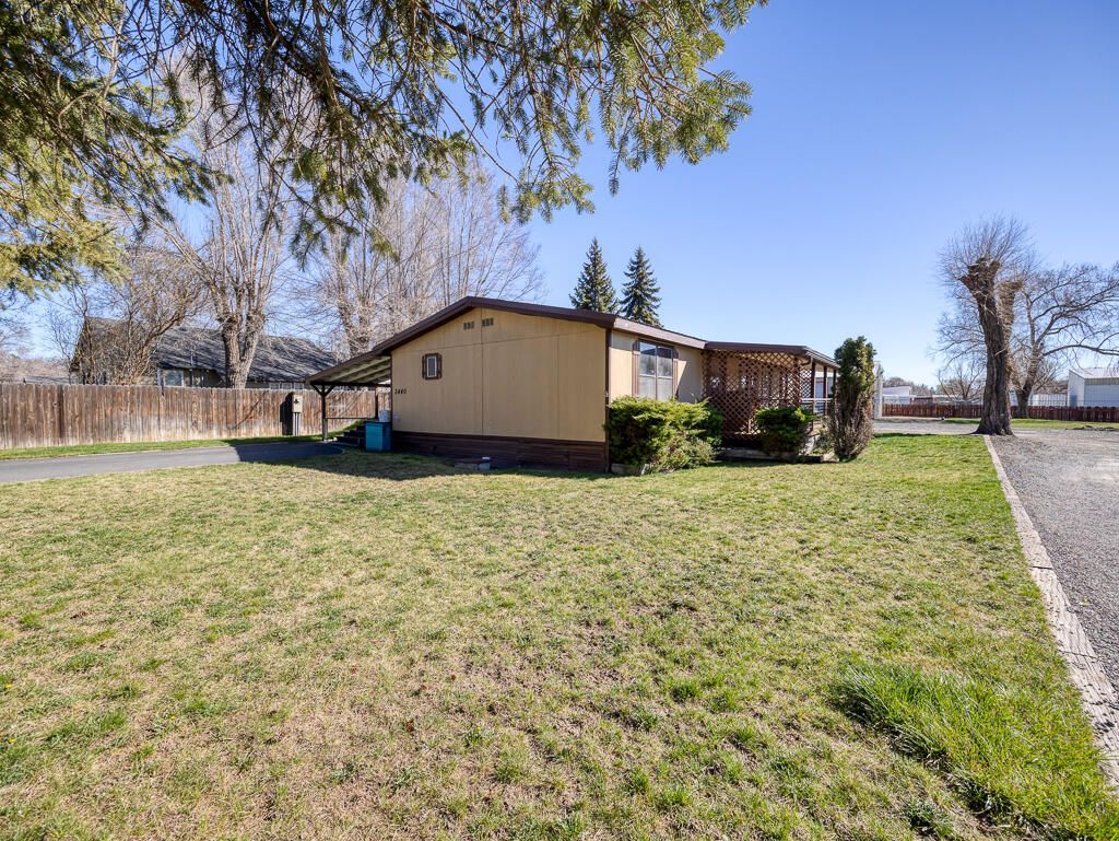 3440 Boardman Avenue, Klamath Falls, OR 97603 Main Photo