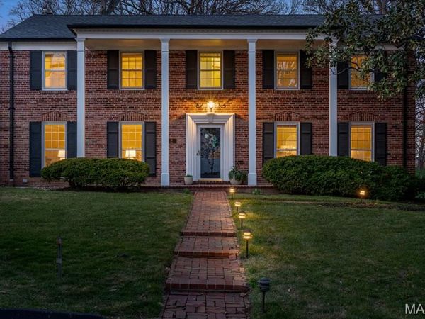 61 York Drive, Brentwood, MO 63144