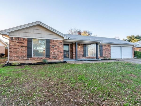 7812 Pebbleford Road, Fort Worth, TX 76134