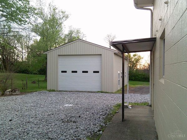 2206 Cincinnati Dayton Road, Middletown, OH 45044