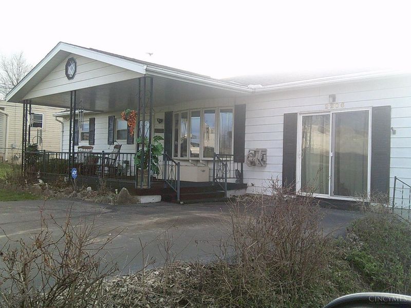 2206 Cincinnati Dayton Road, Middletown, OH 45044 Photo 2
