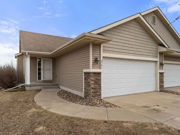 5949 NW 50th Street, Johnston, IA 50131