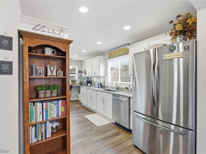 735 Allison Avenue, Lorain, OH 44052 Photo 12