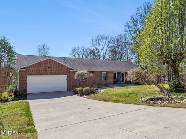 124 Oakview Drive, Kingston, TN 37763
