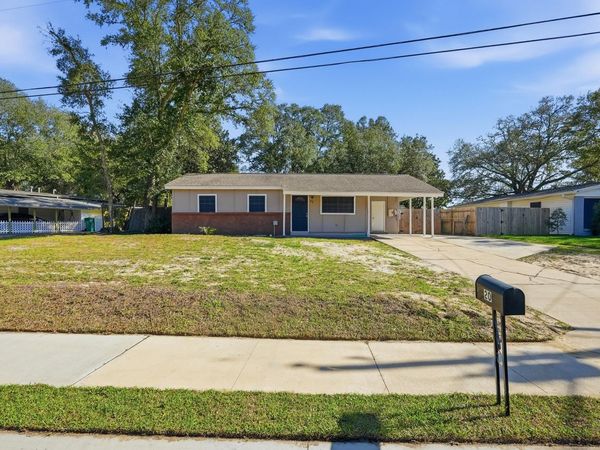 20 Kohler Drive, Mary Esther, FL 32569