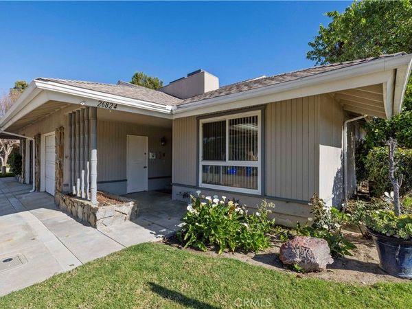 26824 Circle Of The Oaks, Newhall, CA 91321