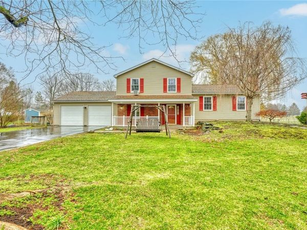 201 Bittersweet Drive, Farmington, NY 14425