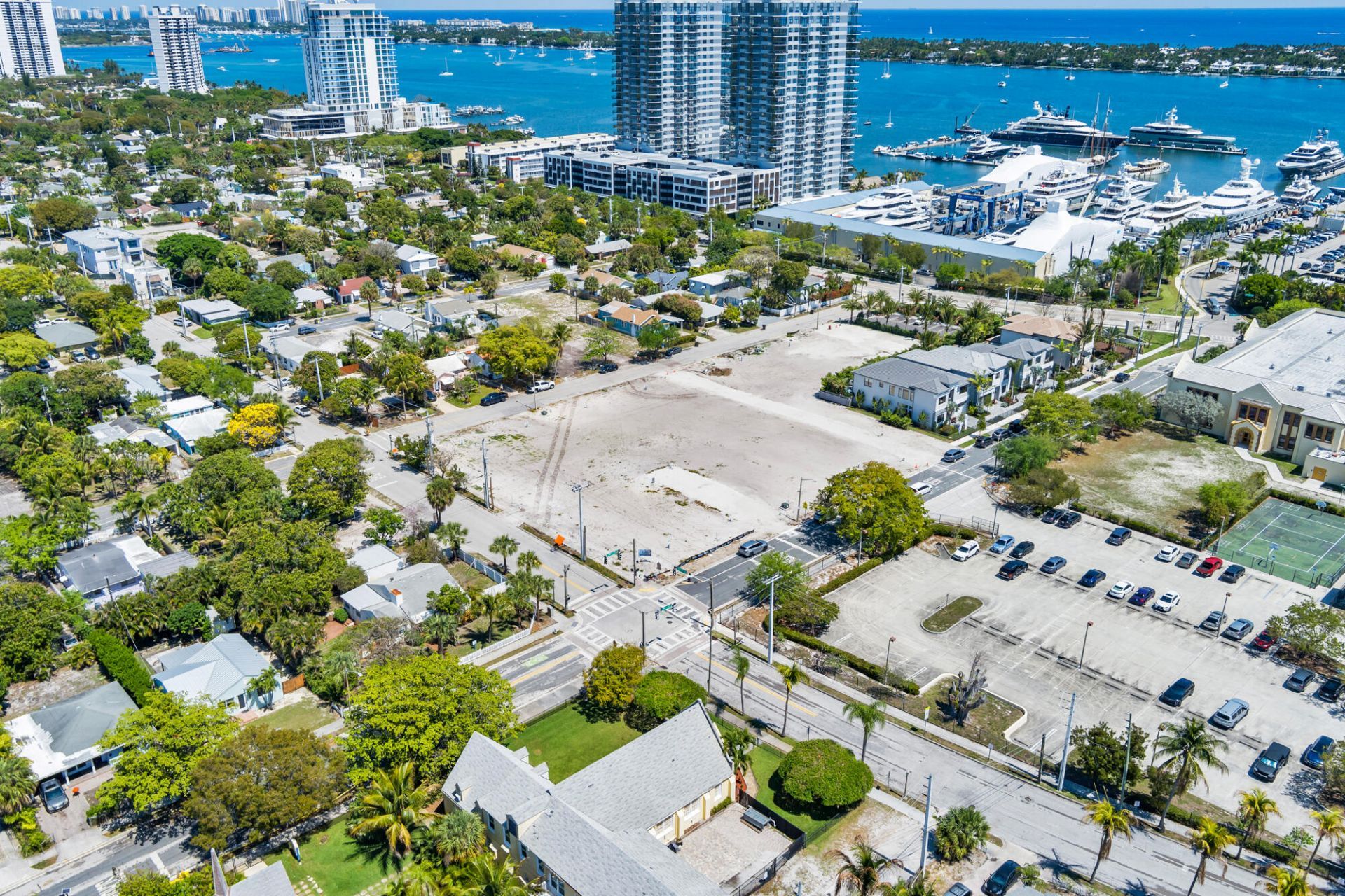 481 40th Street, West Palm Beach, FL 33407 Photo