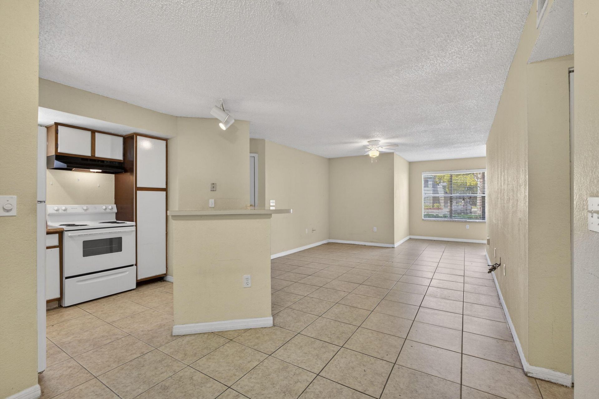 1401 Village Boulevard, Unit 1917, West Palm Beach, FL 33409 Photo