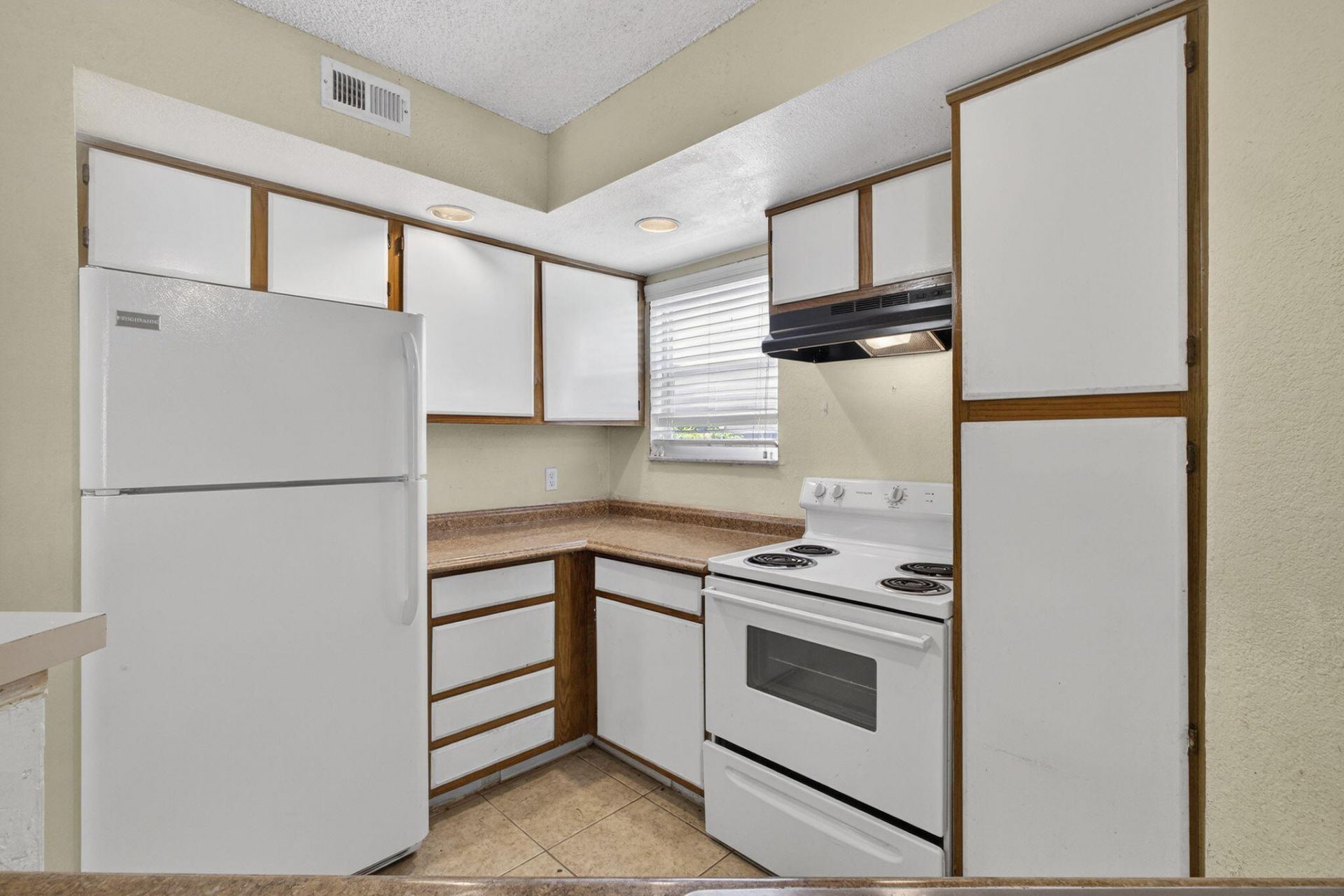 1401 Village Boulevard, Unit 1917, West Palm Beach, FL 33409 Photo