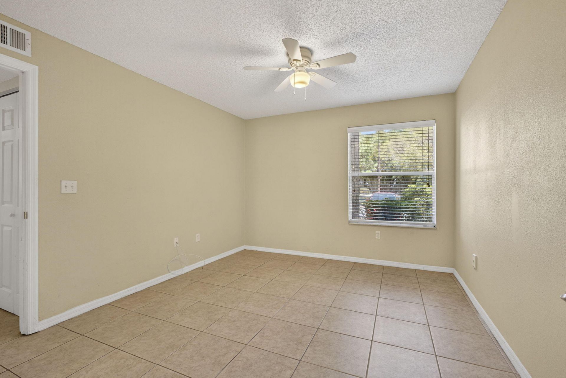 1401 Village Boulevard, Unit 1917, West Palm Beach, FL 33409 Photo