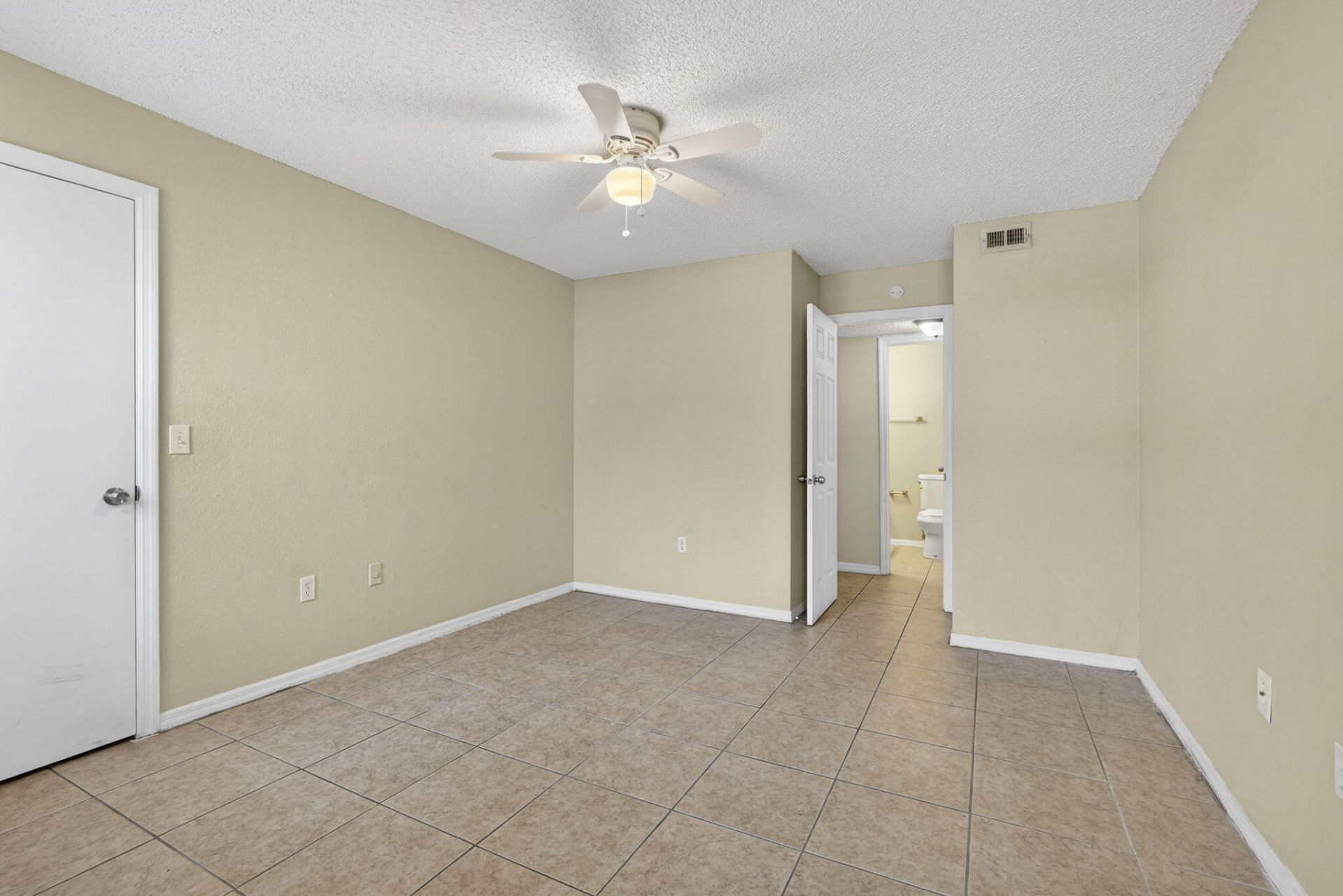1401 Village Boulevard, Unit 1917, West Palm Beach, FL 33409 Photo