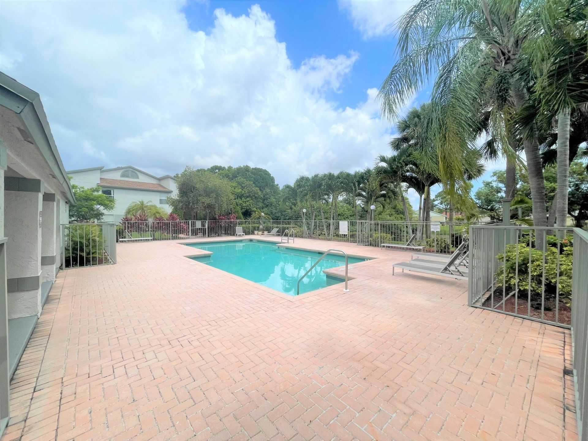1401 Village Boulevard, Unit 1917, West Palm Beach, FL 33409 Photo