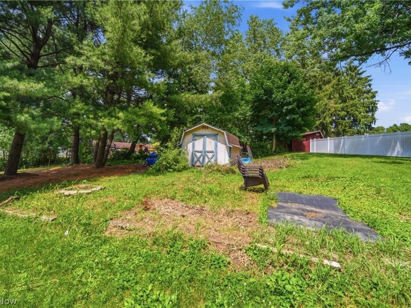 7622 Marelis Avenue NE, Canton, OH 44721 Photo 10
