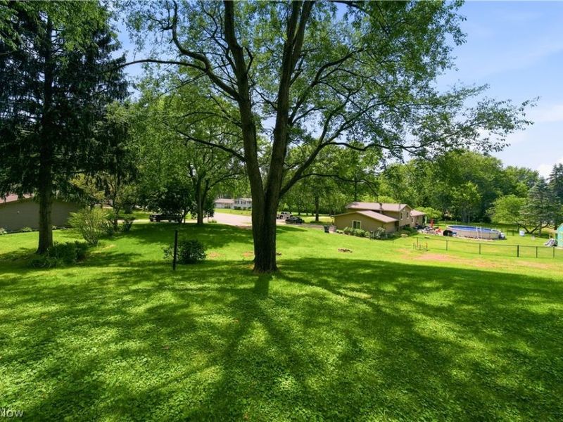 7622 Marelis Avenue NE, Canton, OH 44721 Photo 2