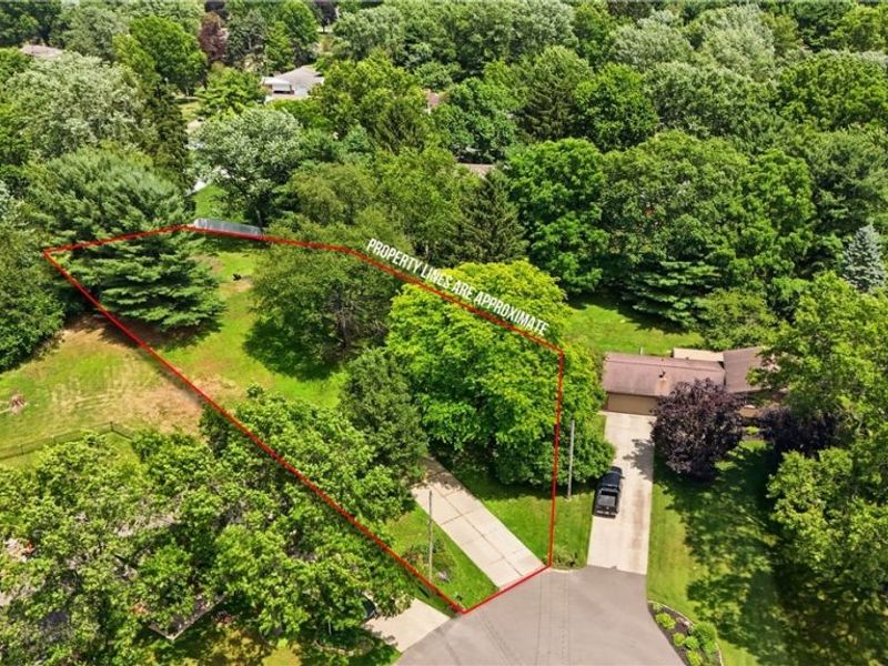 7622 Marelis Avenue NE, Canton, OH 44721 Photo 3
