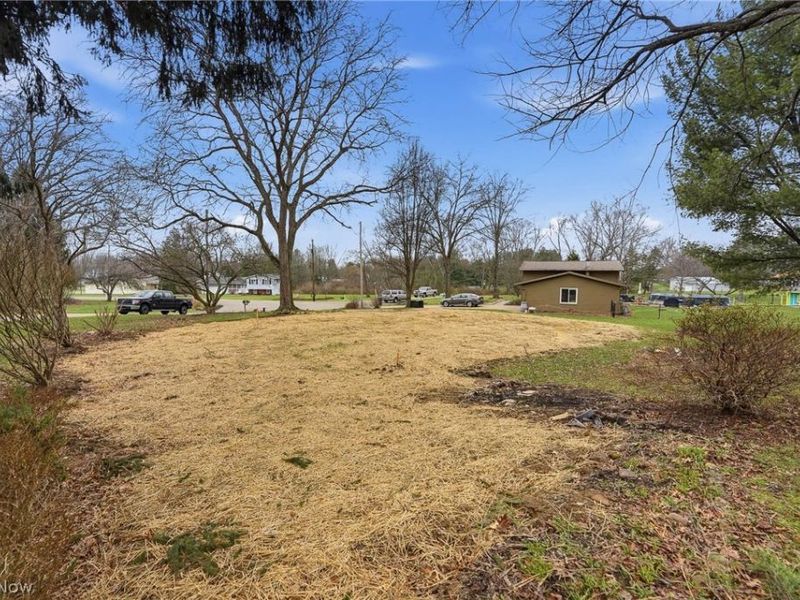 7622 Marelis Avenue NE, Canton, OH 44721 Photo 5