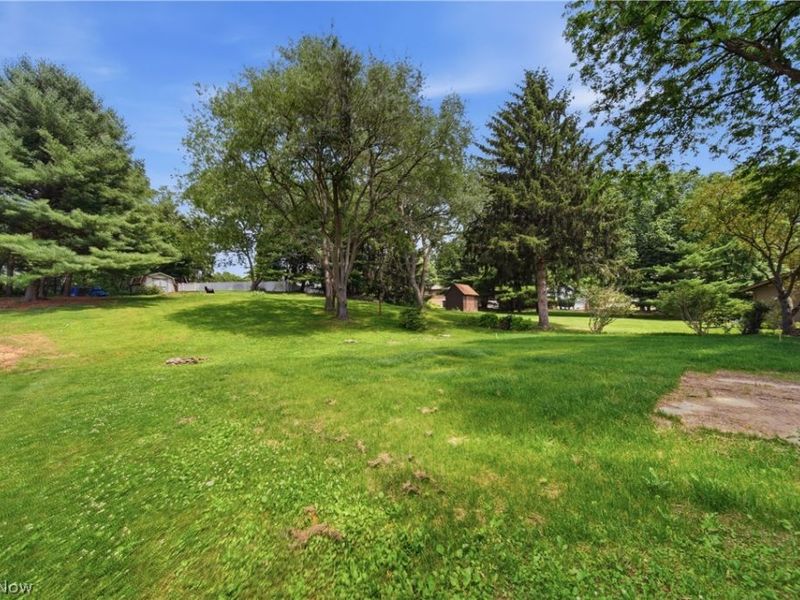 7622 Marelis Avenue NE, Canton, OH 44721 Photo 6