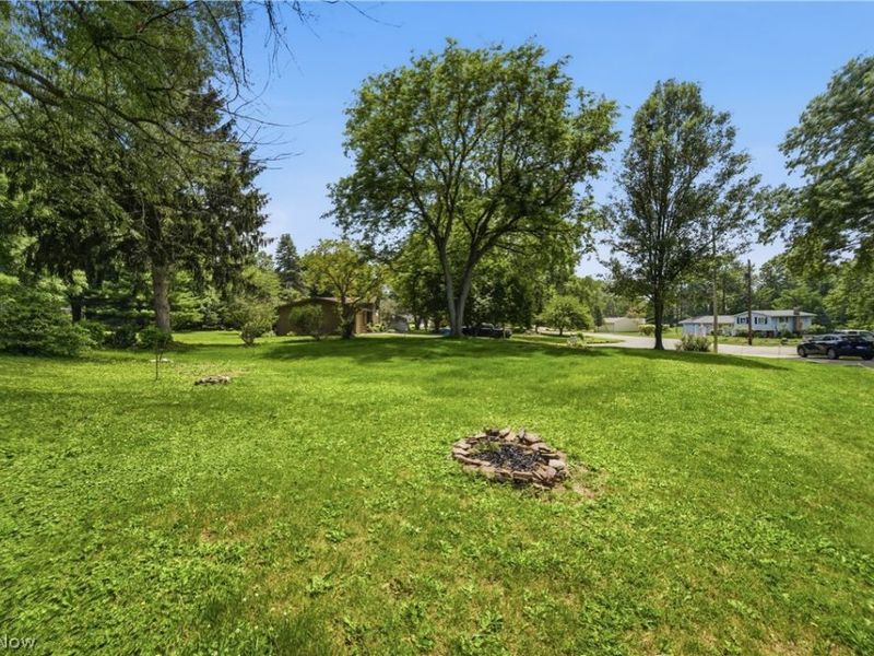 7622 Marelis Avenue NE, Canton, OH 44721 Photo 8
