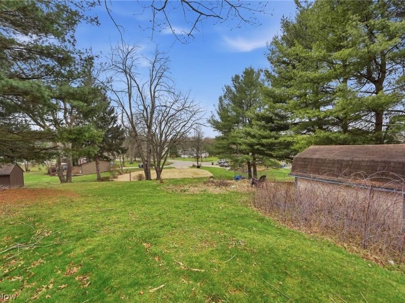 7622 Marelis Avenue NE, Canton, OH 44721 Photo 8