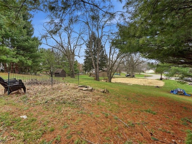 7622 Marelis Avenue NE, Canton, OH 44721 Photo 9