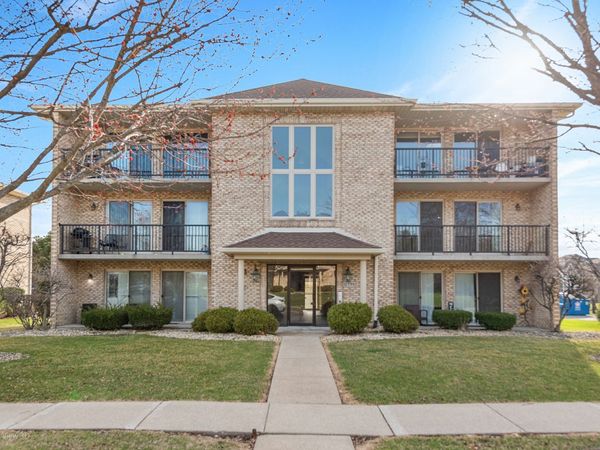 12799 Saint Andrews Court , Unit 3-202, Lemont, IL 60439