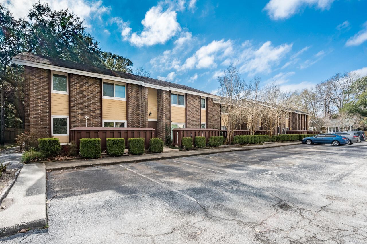 753 Ashdale Photo 22