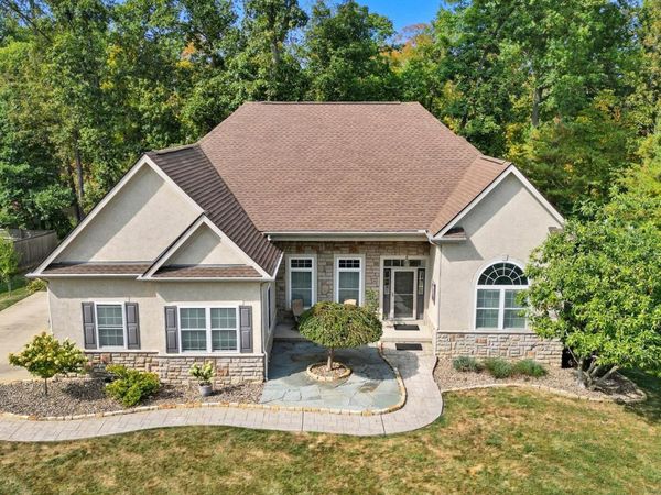 92 Buckeye Drive, Powell, OH 43065