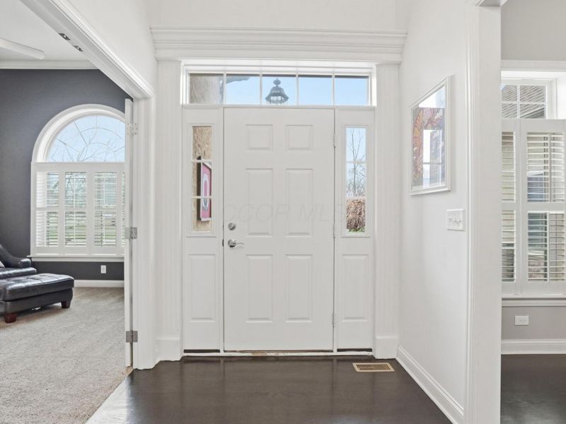 92 Buckeye Drive, Powell, OH 43065 Photo 2