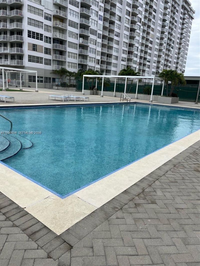 18071 Biscayne Blvd, Unit 1702, Aventura, FL 33160 Photo