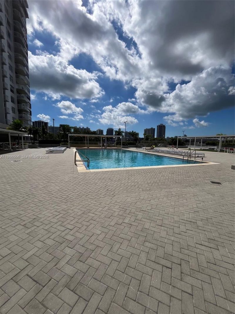 18071 Biscayne Blvd, Unit 1702, Aventura, FL 33160 Photo