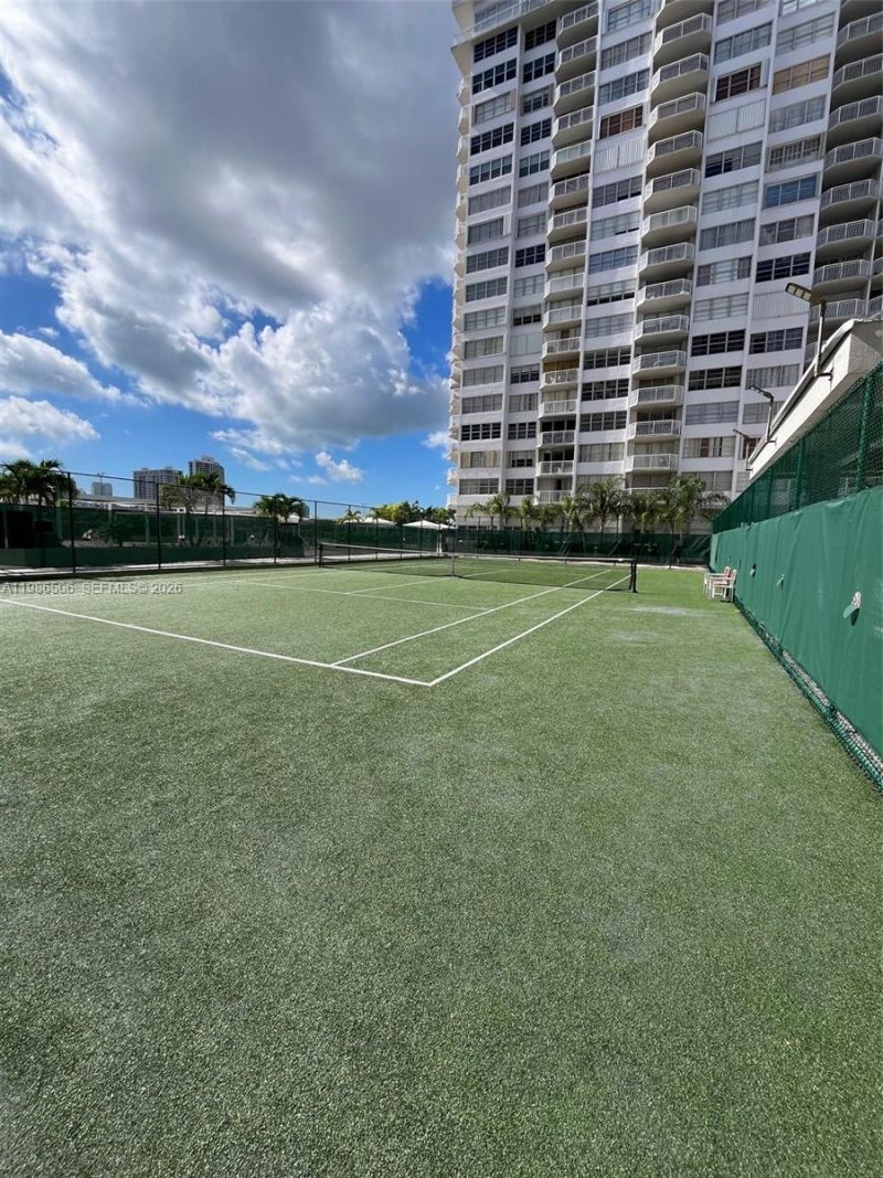 18071 Biscayne Blvd, Unit 1702, Aventura, FL 33160 Photo