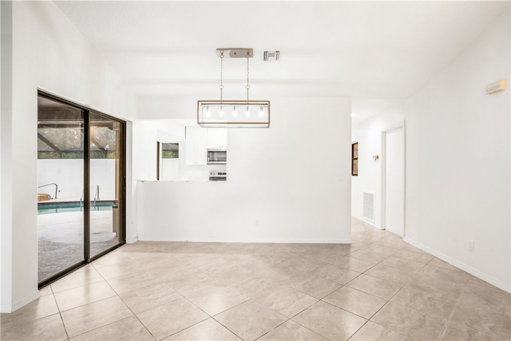 6281 N Mirror Lake Drive, Sebastian, FL 32958 Photo