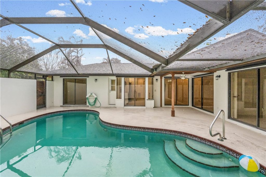 6281 N Mirror Lake Drive, Sebastian, FL 32958 Photo