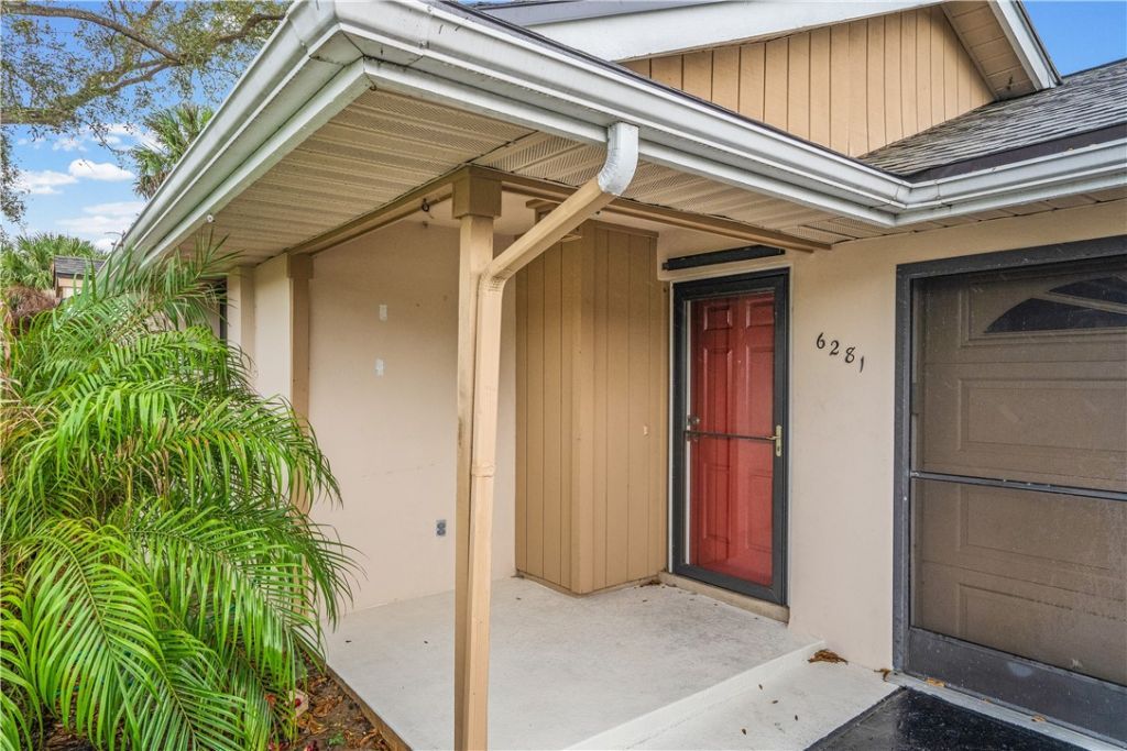 6281 N Mirror Lake Drive, Sebastian, FL 32958 Photo