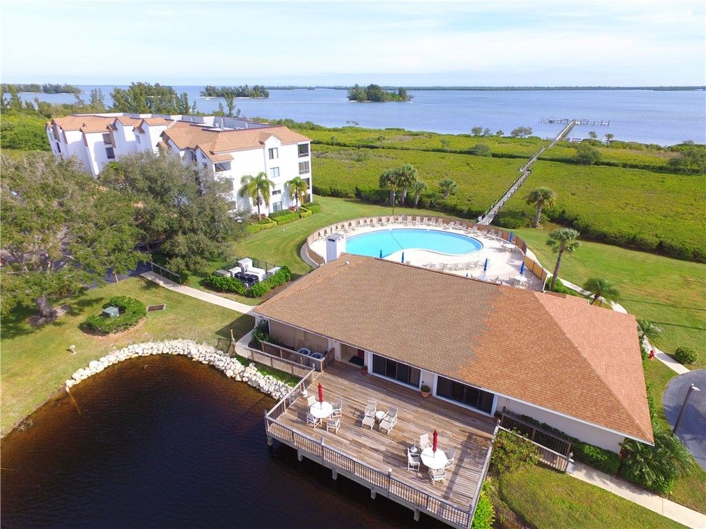 6281 N Mirror Lake Drive, Sebastian, FL 32958 Photo