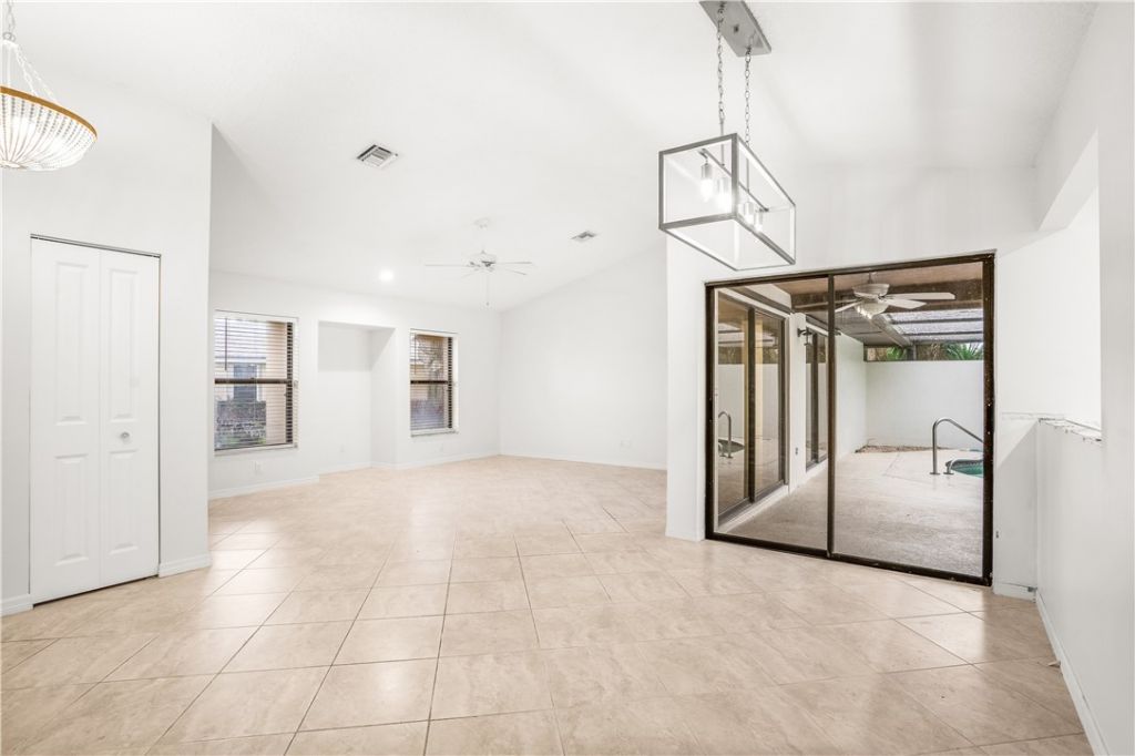 6281 N Mirror Lake Drive, Sebastian, FL 32958 Photo