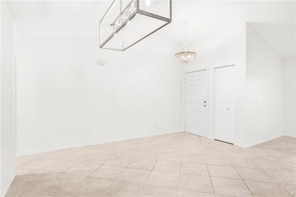 6281 N Mirror Lake Drive, Sebastian, FL 32958 Photo