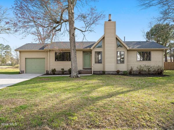 815 Usher Avenue SW, Shallotte, NC 28470