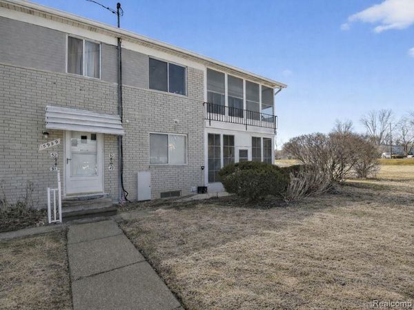 5959 Alan Drive, Brighton Twp, MI 48116