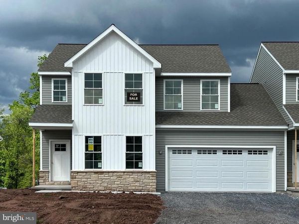 251 SAGE BOULEVARD, MIDDLETOWN, PA 17057