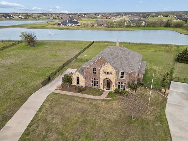 3030 Wincrest Drive, Rockwall, TX 75032