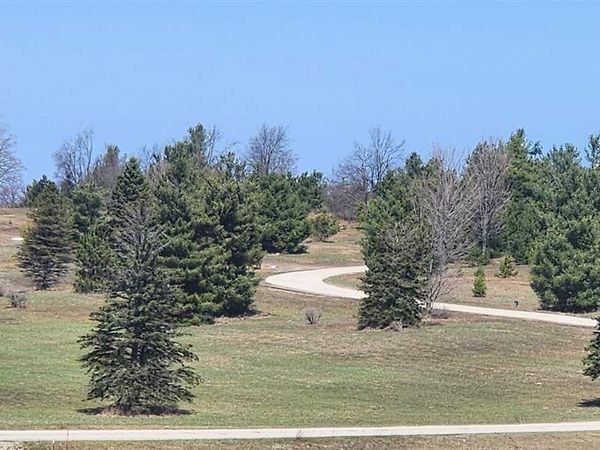 5850 Deer Run Trail, Harbor Springs, MI 49740