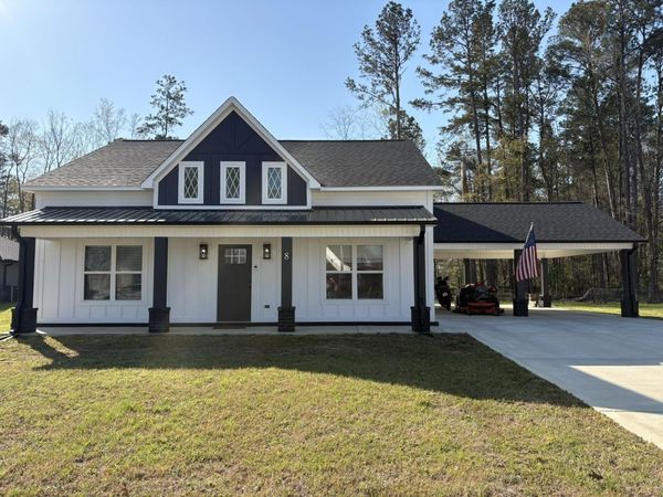 8 Captiva Drive, Amory, MS 38821