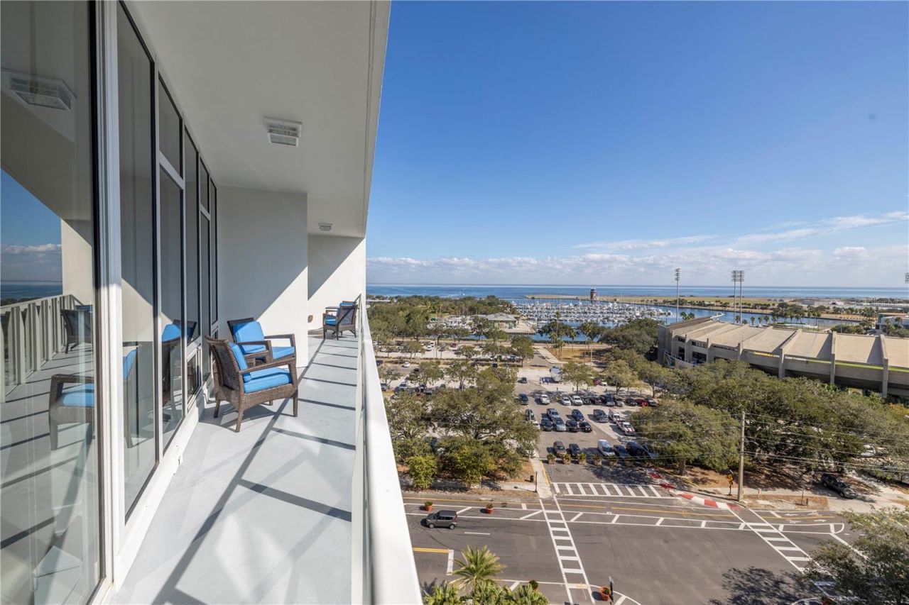 175 1st Street S, Unit 1006, Saint Petersburg, FL 33701 Photo